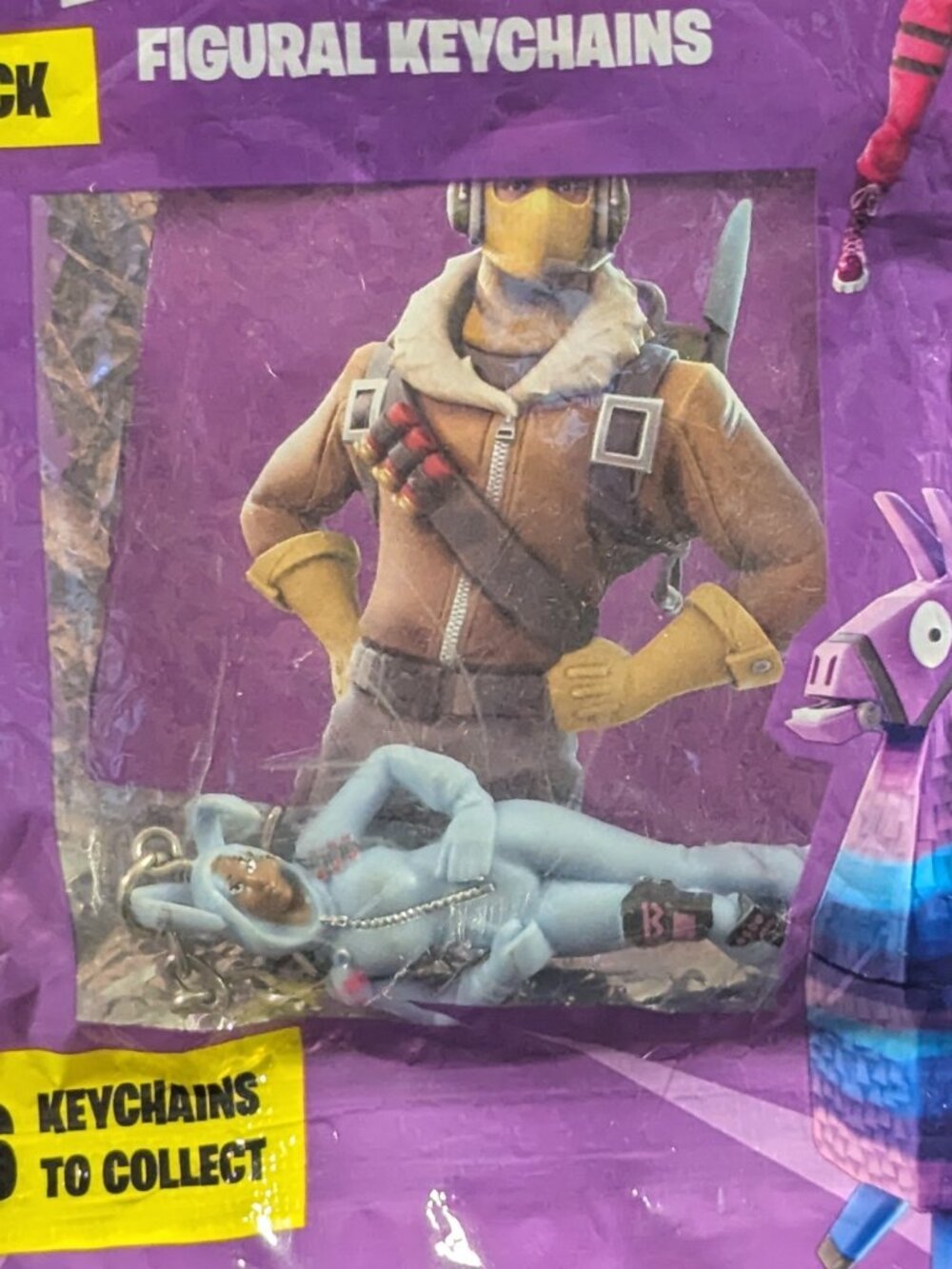 New Fortnite keychains: Rabit Raider & Valor - Picture 2 of 3